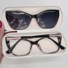 7701 - ÓCULOS CLIP-ON FELIPA PRETO COM DEGRADE VINHO - NB Óculos