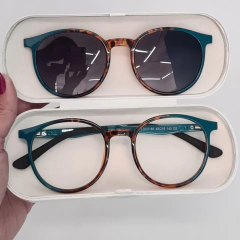 LQC0186 - ÓCULOS CLIP-ON LION ANIMAL PRINT COM VERDE - comprar online