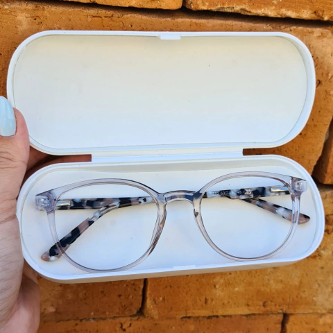 T710 - ARMAÇÃO CONVENCIONAL LUIZA CINZA TRANSLUCIDO - comprar online