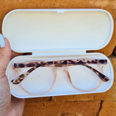 T709 - ARMAÇÃO CONVENCIONAL CASSANDRA ROSA CLARO TRANSLUCIDO na internet