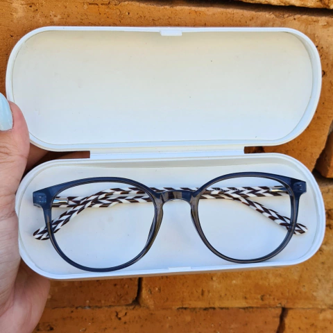 T710 - ARMAÇÃO CONVENCIONAL LUIZA AZUL MARINHO TRANSLUCIDO - comprar online