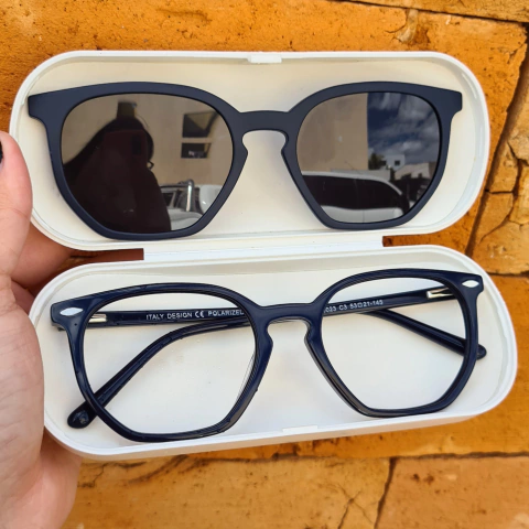 OM10023 - OCULOS CLIP-ON JULIAN AZUL MARINHO - comprar online