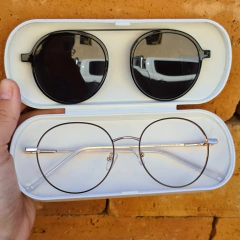 S8006 - OCULOS CLIP-ON CRIS PRETO COM DOURADO - comprar online