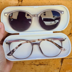 LQC0273 - OCULOS CLIP-ON EUDORA ROXO TRANSLUCIDO na internet