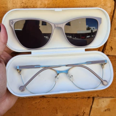 OM22417 - OCULOS CLIP-ON AYLA NUDE COM DOURADO na internet