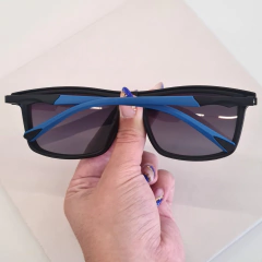 C0244 - OCULOS CLIP-ON ALARIC PRETO COM AZUL na internet