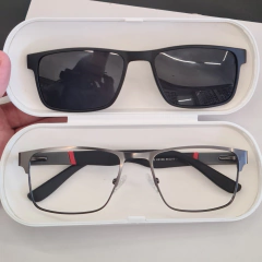 C0136 - OCULOS CLIP-ON LEVI CINZA COM PRETO - comprar online