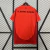 Camisa Bayern de Munique 24/25 Vermelha - Camisa Bayern de Munique 24/25 Gola V - Adidas - Torcedor - Masculina - Original - Lançamento - Camisa de time europeu - Camisa de time vermelha - Futebol - Camisa titular Bayern de Munique 24/25 Vermelha com escu