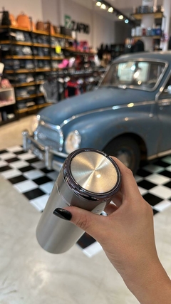 Botellita termica gris - comprar online