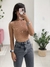 Regata Antonella Cropped Caramelo na internet