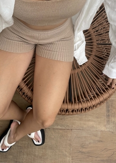 SHORT BIKER TRICOT CANELADO BEGE na internet