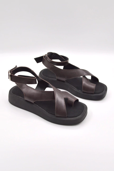 Sandalia de cuero con tiras cruzadas y pulsera con hebilla (2012ML)