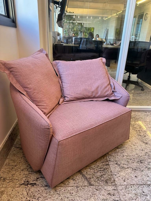 Poltrona Giratória em Linho Rosa (3951)