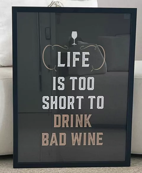 Quadro Drink Bad Wine em Papel Matte - Urban Art (3954)