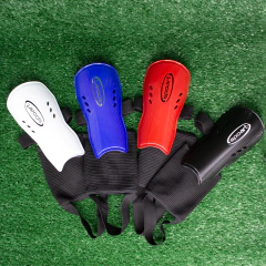 Imagem do CANELEIRA F23 JUVENIL COM TORNOZELEIRA PRETA