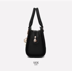 Bolsa de Couro Feminina Famous - Bolsa de Couro de Ombro Moda 2021 na internet