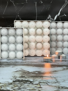 VELAS DE NOCHE CAJA x 50 UNID. CON 4 LATITAS - comprar online