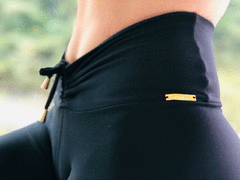 CONJUNTO TOP FAIXA E LEGGING EMPINA BUMBUM PRETA - tienda online