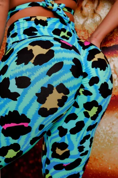 CONJUNTO LEGGING E TOP ANIMAL PRINT TIFANY EMPINA BUMBUM - MB Musa Fitness