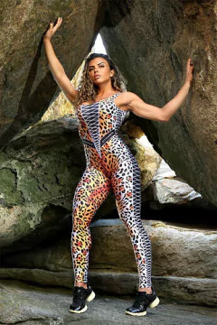 Macacão Jaguar Dynamite na internet