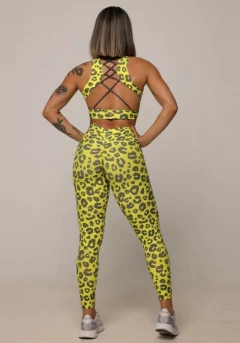MACACÃO PEQUIM EMPINA BUMBUM NEON COAT EXCLUSIVO - comprar online