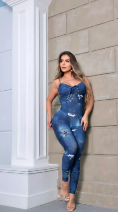MACACÃO ELEGANCE JEANS SCARLET EXCLUSIVO