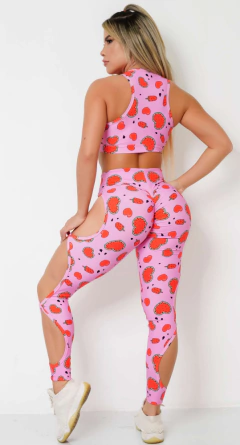 CONJUNTO ROSA CORAÇÃO DE MELANCIA FUSO EMPINA BUMBUM ARGOLINHA E TOP COLMÉIA - comprar online