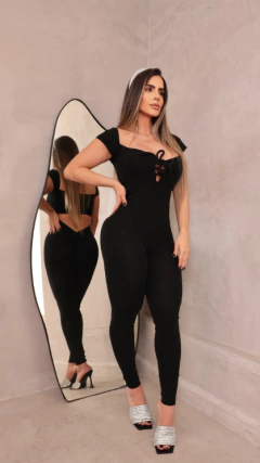 MACACÃO ELEGANCE LUREX SHINE BLACK EXCLUSIVO