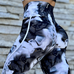 CONJUNTO TOP FELICE COM LEGGING RECORTE EMPINA BUMBUM CLOUDY EXCLUSIVA na internet