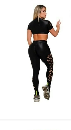 CONJUNTO CORTE LASER CORAÇÕES PRETO CIRRÊ - comprar online