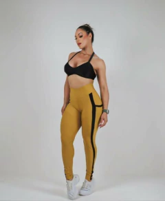 CONJUNTO DOURADO MB LEGGING COM BOLSO LATERAL ALTA COMPRESSÃO EXCLUSIVO