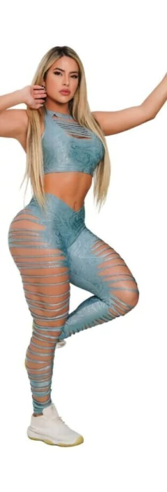 CONJUNTO CORTE LASER RETO CAVADO CIRRÊ TRABALHADO AZUL CELESTE