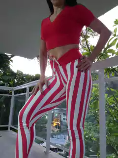 CONJUNTO LISTRAS VERMELHAS on internet