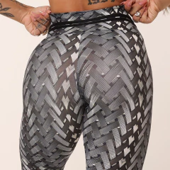 LEGGING COMUM FUTURISTA na internet