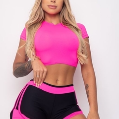 CONJUNTO SHORT PRETO COM PINK NEON