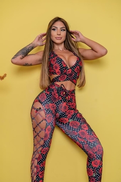 CONJUNTO ROSAS VERMELHAS na internet