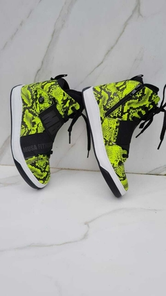 BOTA HARDCORE FOOTWEAR EXCLUSIVA MB VERDE NEON - MB Musa Fitness
