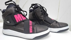 BOTA HARDCORE EXCLUSIVA MB PRETA COM PINK - comprar online
