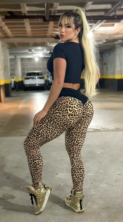 CONJUNTO EMPINA BUMBUM CALÇA ONÇA CROPPED BLACK EXCLUSIVO - comprar online