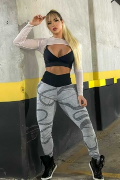 CONJUNTO EMPINA BUMBUM CALÇA COPACABANA TOP ALCINHA BLACK E BOLERO DE TULE MANGA LONGA EXCLUSIVO