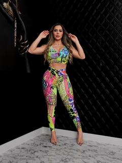 LEGGING ELEGANCE NEON VIBES EMPINA BUMBUM EXCLUSIVO na internet