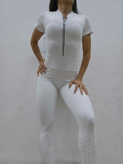 MACACÃO JACQUARD COM ZÍPER VÁRIAS CORES EXCLUSIVO
