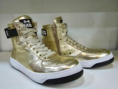 Image of BOTA MB GIRL STAR DOURADA LIMITED EXCLUSIVA