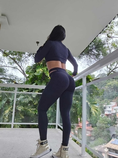 CONJUNTO PRETO CALÇA TRIPLO E BLUSA CANOA MANGA LONGA - comprar online