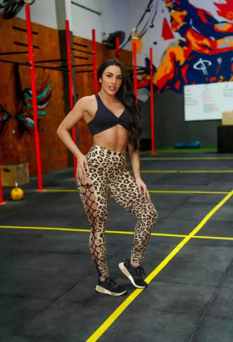CONJUNTO COLMÉIA LEGGING ONÇA COM TOP BLACK