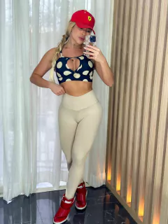 CONJUNTO LEGGING LISA NUDE E TOP PRETO COM BOLINHAS NUDE EXCLUSIVO