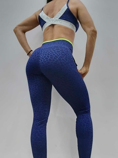 CONJUNTO LEGGING CÓS BICOLOR COMUM E TOP MILANO JACQUARD BUBBLE MARINHO na internet