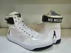 BOTA MB GIRL STAR BRANCA LIMITED EXCLUSIVA