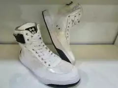 BOTA MB GIRL STAR BRANCA LIMITED EXCLUSIVA - MB Musa Fitness