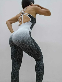 MACACÃO NAOMI SUPLEX BRANCO COM PRETO - MB Musa Fitness